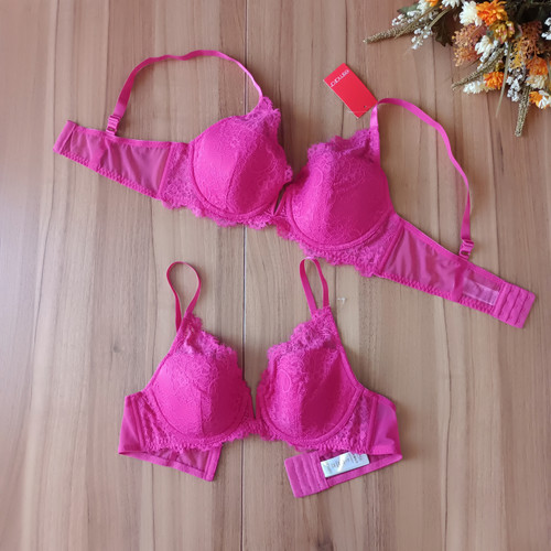 سوتین سرخابی اسمارا آلمان esmara