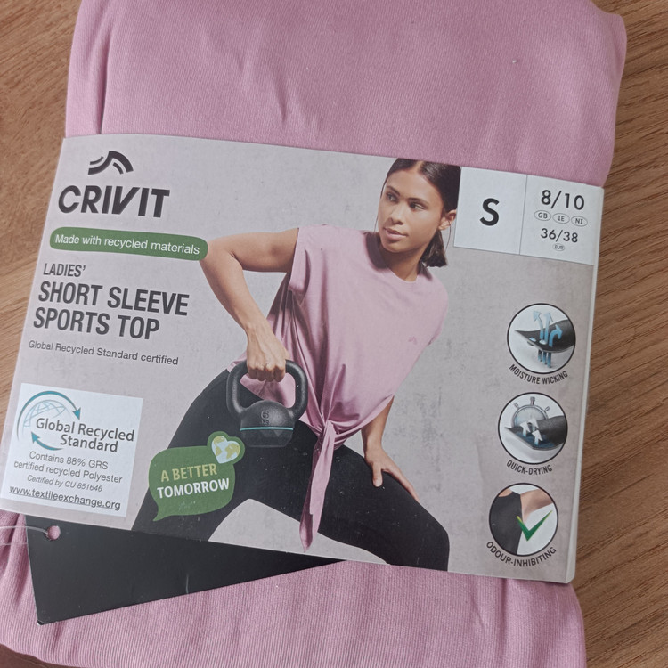 لباس ورزشی کریویت crivit